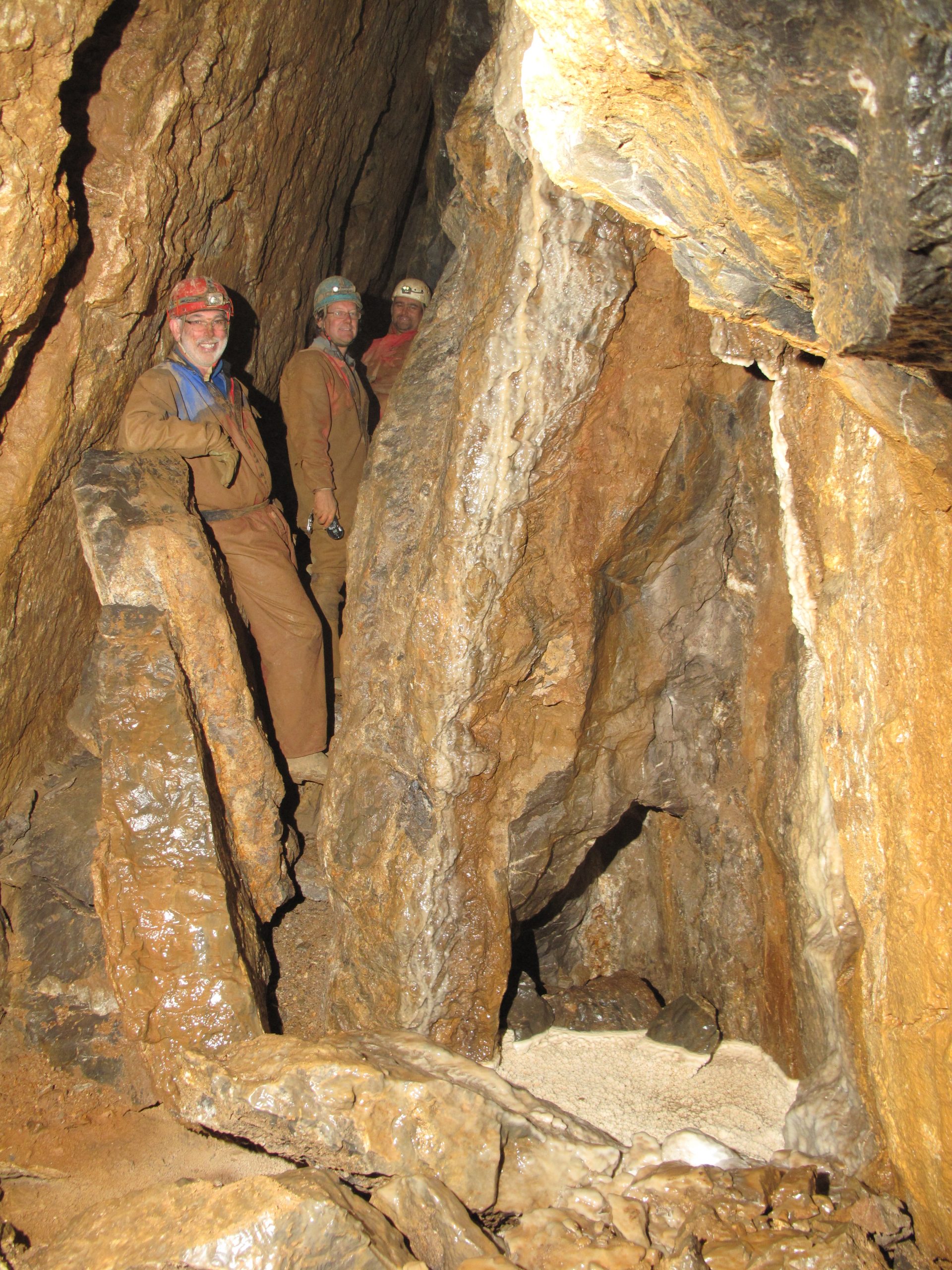 The large natural chamber known as Biff's Rift in Pearl Mine.